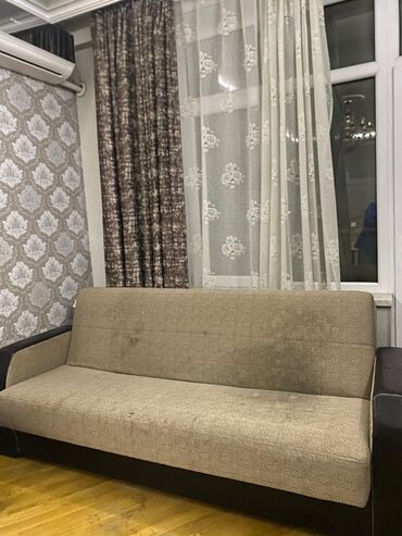 divan örtük: İki nəfərlik salon dəsti 3 de bir qiymetdi 100 azn endirimde olacaq -