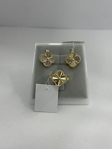maison de la mode: Золотой комплект Van Cleef 585 пробы. Состав: - Серьги-подвески с — 2