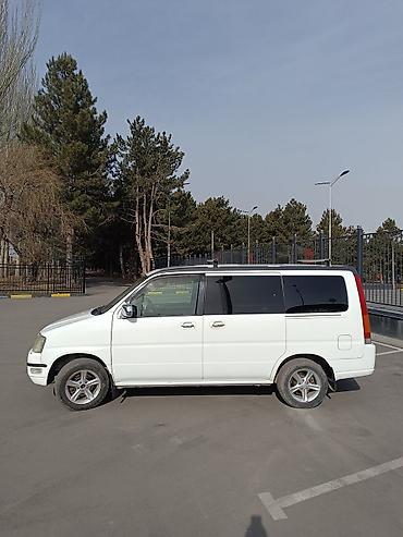 Honda: Honda Stepwgn: 2000 г., 2 л, Автомат, Газ, Минивэн — 4