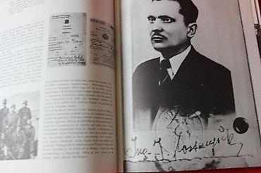cornhole igra: JOSIP BROZ TITO - FITZROY MACLEAN | Josip Broz Tito - Fitzroy — 5