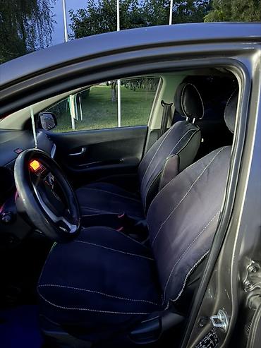 авто вит: Kia Morning: 2011 г., 0.1 л, Автомат, Бензин, Хэтчбэк — 7