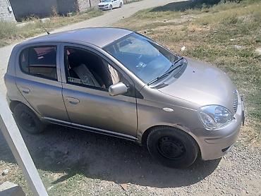 corolla 2018: Toyota Yaris: 2004 г., 1.3 л, Механика, Бензин, Хэтчбэк — 2