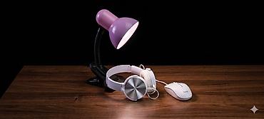 стеклянный коврик: Настольная LED-лампа с прищепкой + проводные наушники и компьютерная — 1
