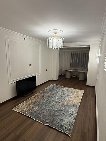 Mənzillər: Bakı, Bakıxanov qəs., 3 otaqlı, Köhnə tikili, m. Neftçilər, 90 kv. m — 6
