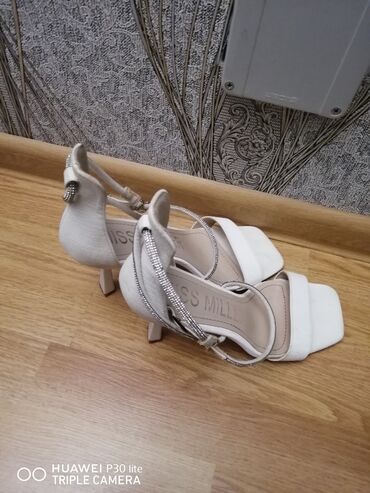 Botinka və botilyonlar: Ölçü: 38, İşlənmiş — 19