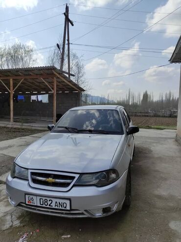 Daewoo: Daewoo Nexia: 2012 г., 1.5 л, Механика, Газ, Седан