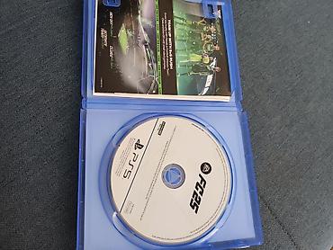 basqa: Məhsul: EA SPORTS FC 25 – PS5 (Blu‑ray disk, rəsmi qutu ilə) — 2