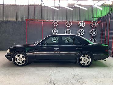 124 купе: Mercedes-Benz W124: 1993 г., 3.2 л, Механика, Бензин, Седан — 4