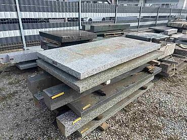 Cigla, kamen: Na prodaju 30 m3 granitnih ploca, stubova, od razlicitih vrsta. Imamo — 7