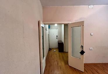 105: 1 комната, 34 м², 5 мкр 105 серия, 1 этаж — 5