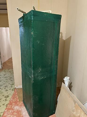 seyf silah: Plastik su çəni – şaquli, düzbucaqlı forma 500 lt - Material: qalın — 2