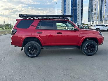 транзитный: Toyota 4Runner: 2023 г., 4 л, Автомат, Бензин, Внедорожник — 4