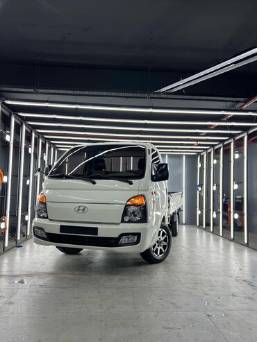 Hyundai: Hyundai Porter: 2018 г., 2.5 л, Автомат, Дизель, Бус