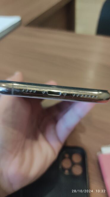 Apple iPhone: IPhone 11 Pro Max, 256 GB, Çəhrayı, Face ID, Simsiz şarj — 3