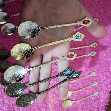 Qaşıqlar: Gözmünçugulu. qirmizi. däşlarla. müräbbä. qaşiglari — 7