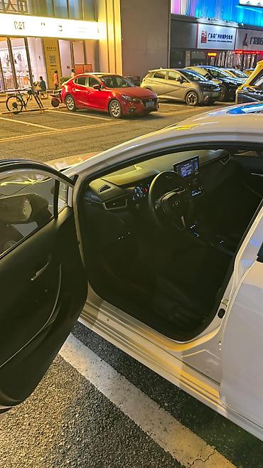 2023: Toyota Corolla: 2023 г., 1.8 л, Вариатор, Гибрид — 6