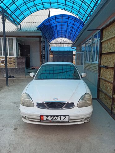 Daewoo: Daewoo Nubira: 2000 г., 1.5 л, Механика, Бензин, Седан