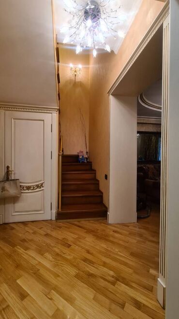 Yeni tikili: 4 otaqlı, Yeni tikili, 200 kv. m — 6