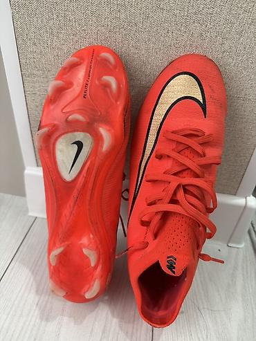 Бутсы: Почти новый Футбольные бутсы Nike Mercurial Vapor (серия Vapor — 3
