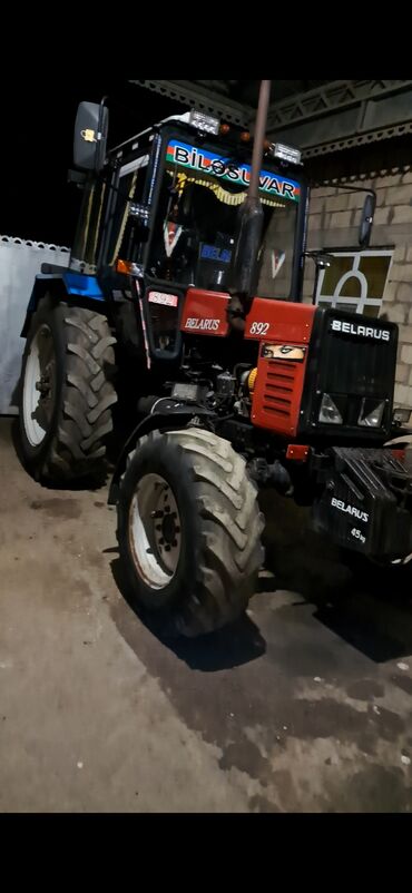 Traktorlar: Belarus 892 traktor - Model: Belarus 892, 4x4 çəkış - Kabin: geniş — 9