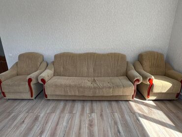 два кресла с подушками: Түсү - Саргыч боз, Колдонулган