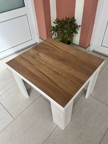 Stolovi: Klub stolovi- različitih dezena Odmah dostupni stočići! Napravljen od — 6