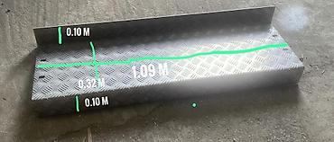 Metal listlər: Hazır Aluminium pillə .Uzunluğu 109sm eni 32sm,qatlanan hissələr — 4