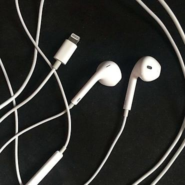 audio mikser: Apple EarPods Original 10 AZN 🎧 Naqilli Apple qulaqlığı. Lightning — 1