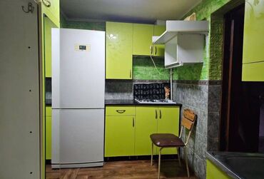 аренда салон ош базар: 40 кв. м, 2 бөлмө
