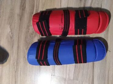 Borilački sportovi: 1. Štitnici za noge za Borilacke sportove novi ima po jedan komad 2 — 5