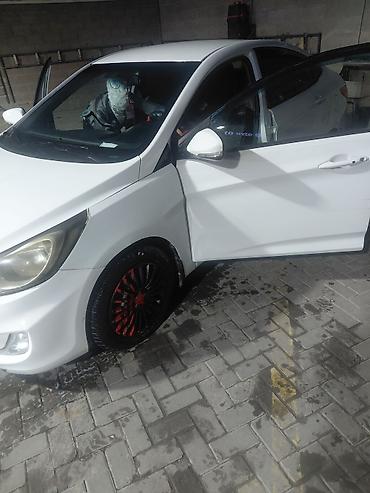 авто гаджеты: Hyundai Accent: 2011 г., 1.6 л, Автомат, Бензин, Седан — 7