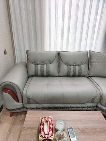 Divan və masa dəstləri: Künc divan dəsti Açılan, bazalı, - Rəng: Açıq boz (boz-yaşıl tonlu) — 10