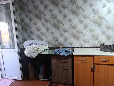 one room: Сдаётся квартира с полной базовой обстановкой и техникой. депозит — 9