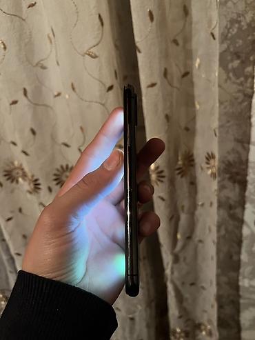 Apple iPhone: IPhone X, 64 GB, Qara, Face ID — 7