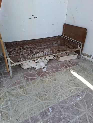 tor setka: Metall çarpayı karkası masdagadadi real alanlar zeng vursun - — 2