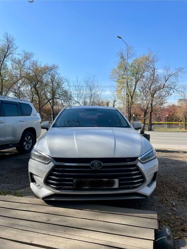 купить byd song plus: BYD Qin: 2020 г., 1.5 л, Робот, Электромобиль, Седан