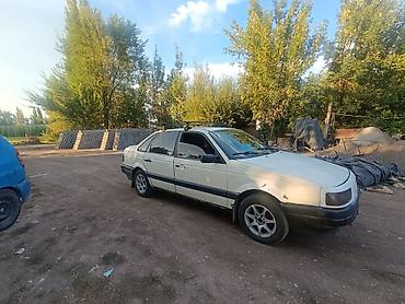 Продажа авто: Volkswagen Passat: 1991 г., 1.8 л, Механика, Бензин, Седан — 4
