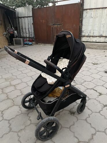 сапоги зимние женские натуральная кожа натуральный мех распродажа: Коляска, цвет - Черный, Б/у