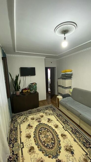 боконбаева квартира: 2 комнаты, 44 м², 1 этаж
