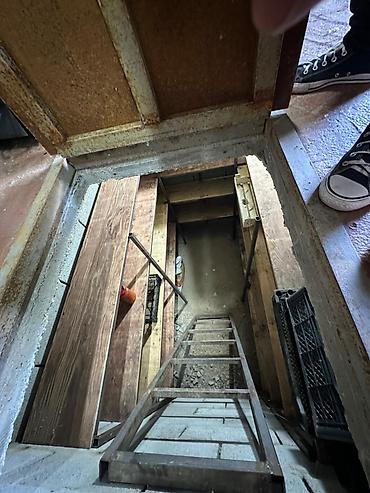 Продажа коттеджей и домов: 🏡 Продается 5-комнатный дом 150 м² с новым ремонтом 📐 Площадь дома — 9