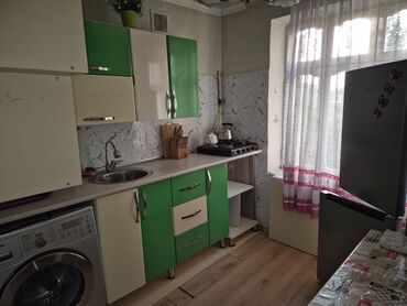 2 комнатная квартира в баку вторичное жилье: Bileceride 297 nömreli mektebe yaxin 5/4 mertebesinde 2 otaqli ev 450