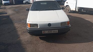 мотор на демио: Volkswagen Passat: 1991 г., 1.8 л, Механика, Бензин, Седан