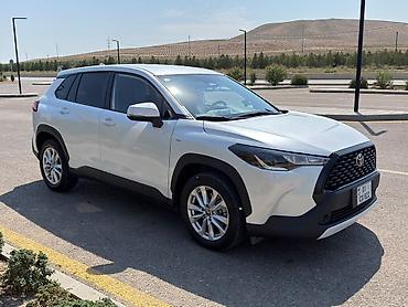 toy gulu: Toyota Corolla Cross: 0.2 l | 2025 il Krossover — 2
