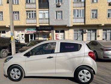 Chevrolet: Chevrolet Spark: 2018 г., 1 л, Вариатор, Бензин