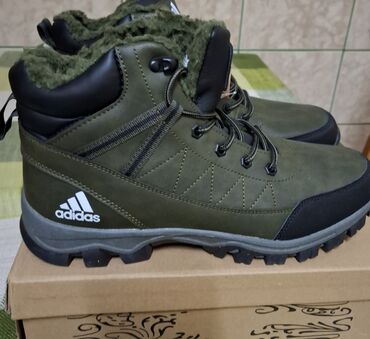 obuca: Boots, Adidas, size - 42