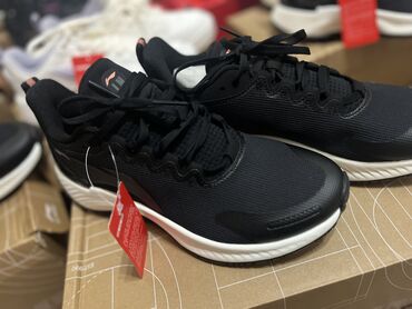 спортивные резинки: Кроссовкалар, 37, 38, 39, Lider, Жаңы, түсү - Кара, Өзү алып кетүү, Акысыз жеткирүү, Акылуу жеткирүү