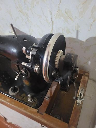 Paltar tikişi: Tarixi tikiş maşını texminen1940-1960 cı illere aiddir ağır maşındır — 5