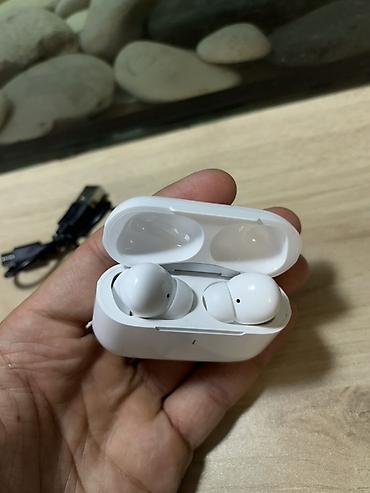 marshall qulaqliq: Salam airpods satılır. Dubaydan baha alınıb. Yenidir işlədilməyib — 3