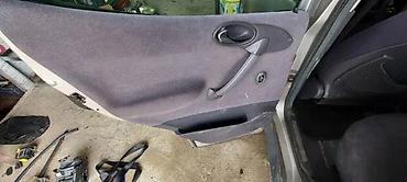 ferrex kompresor 50l: MERCEDES A W168 TAPACIRI | Cena za ceo set. 5v odlicno stanje — 2
