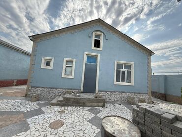 Uzunmüddətli kirayə mənzillər: Şağan 3 otaqlı, 90 kv. m, Orta təmir